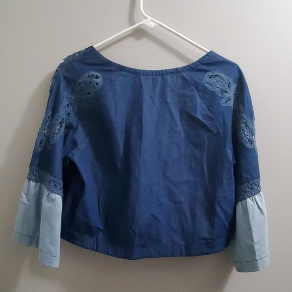Club Monaco Crop Chambray Top - Picture 6 of 7